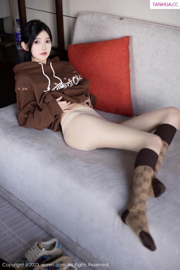 程程程  [XiuRen]高清写真图 2023.10.10 No.7488 程程程- 清纯美腿第30张图片